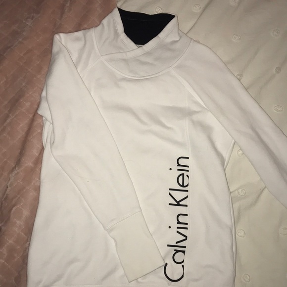 Calvin Klein sweatshirt